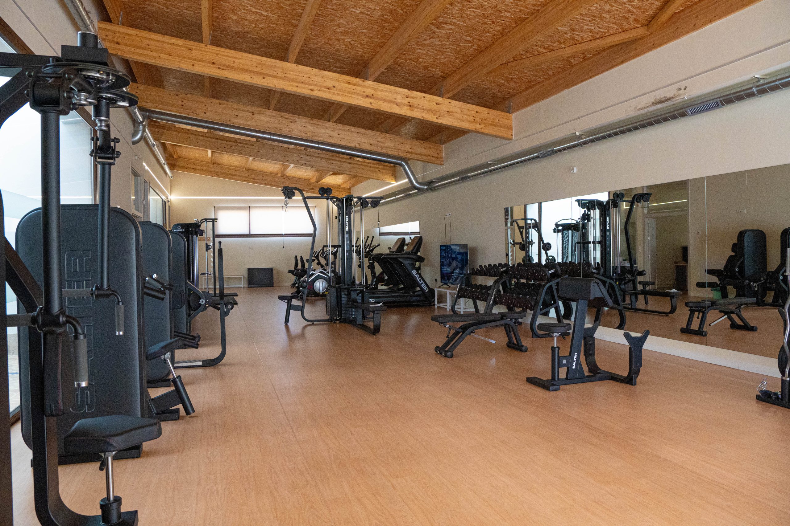 Gimnasio municipal de Puerto Lápice para actividades de fitness y bienestar, foto de Ikonox Marketing Digital