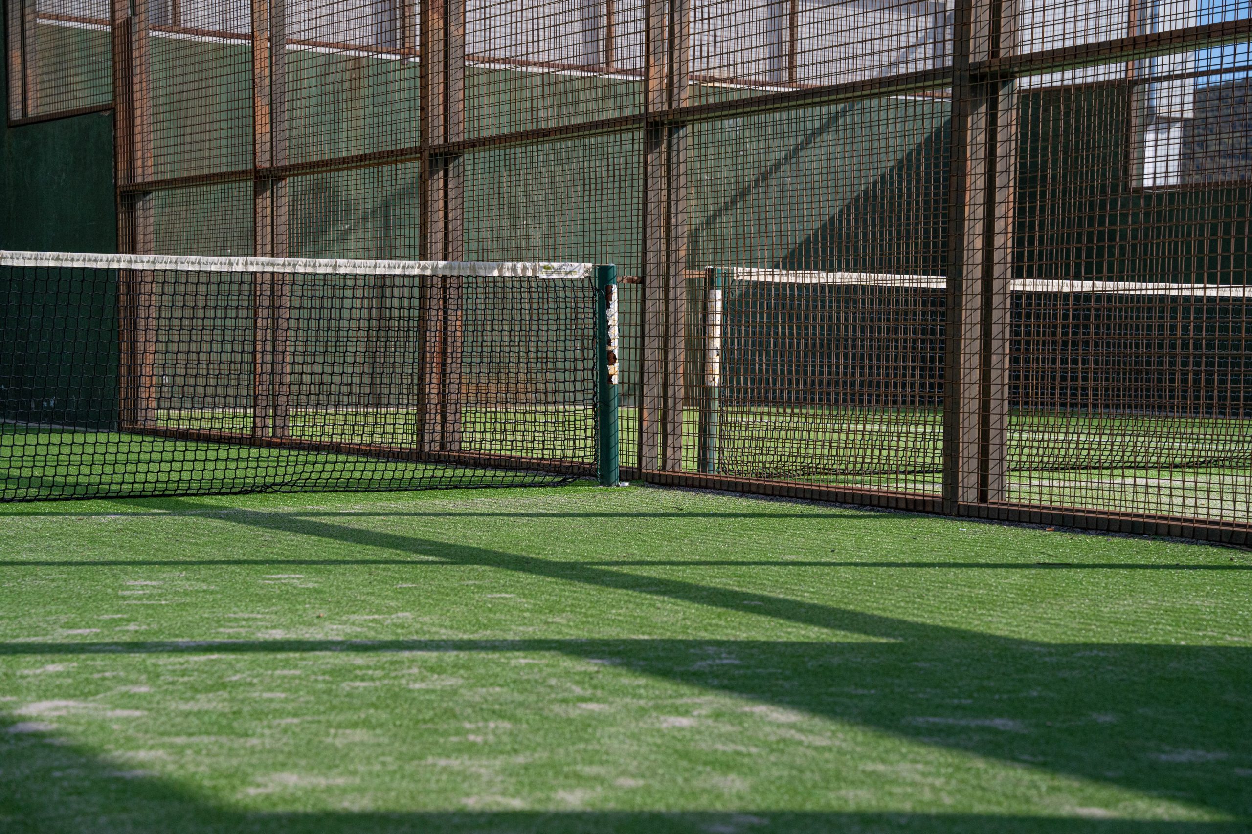 Pistas de pádel en Puerto Lápice, Ciudad Real. Fotografía realizada por Ikonox