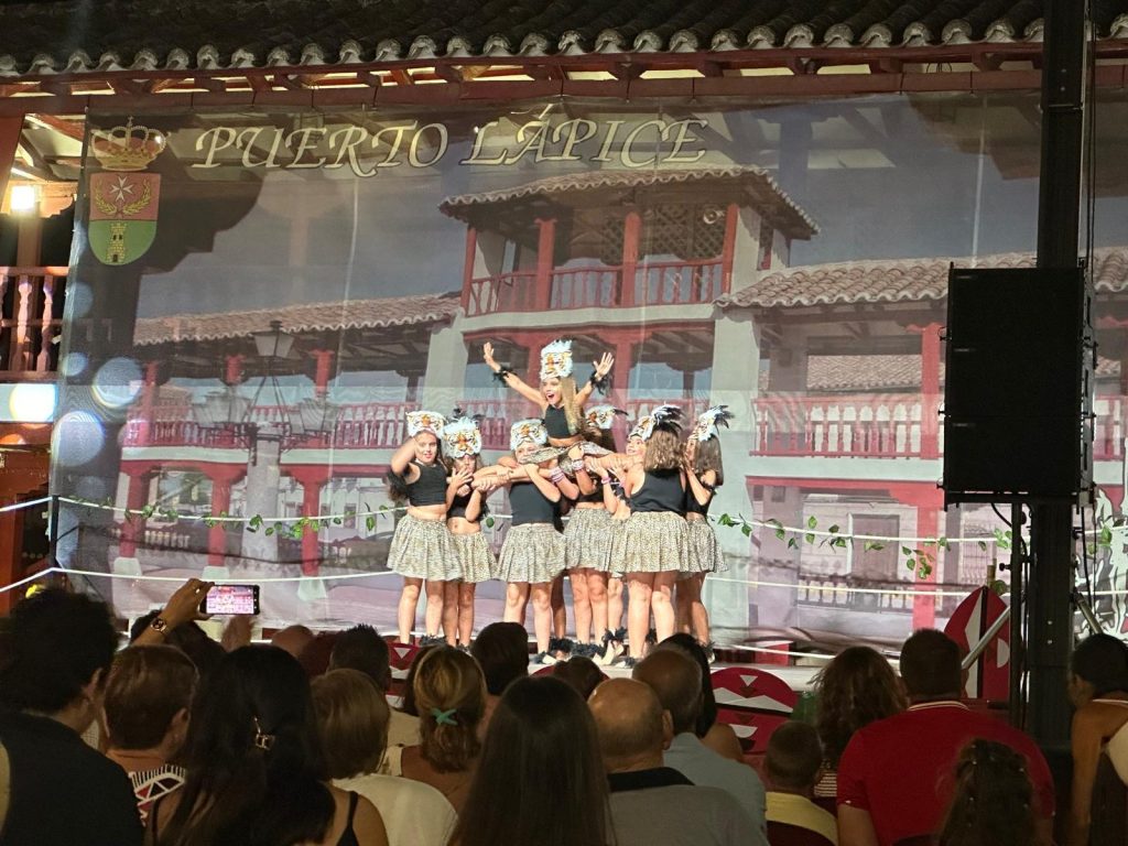 Actividades de la Semana Cultural en Puerto Lápice con participación vecinal y eventos artísticos